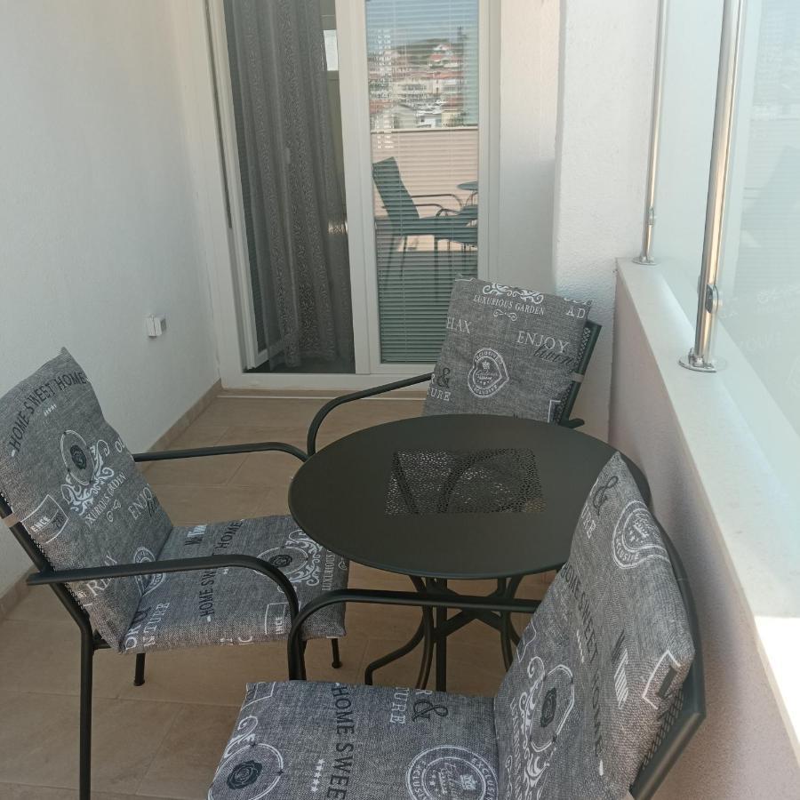 Apartments Lavanda - Free Parking And Grill Jezera Kültér fotó