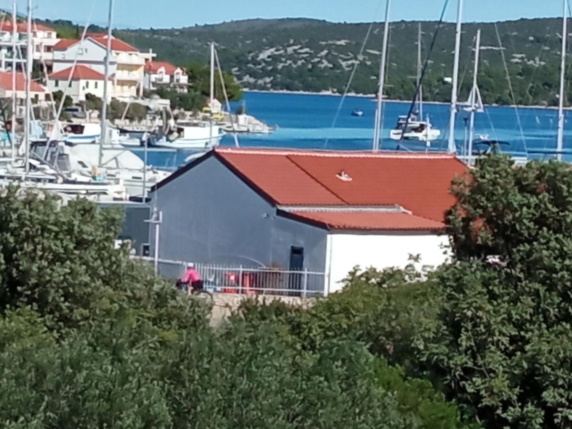Apartments Lavanda - Free Parking And Grill Jezera Kültér fotó