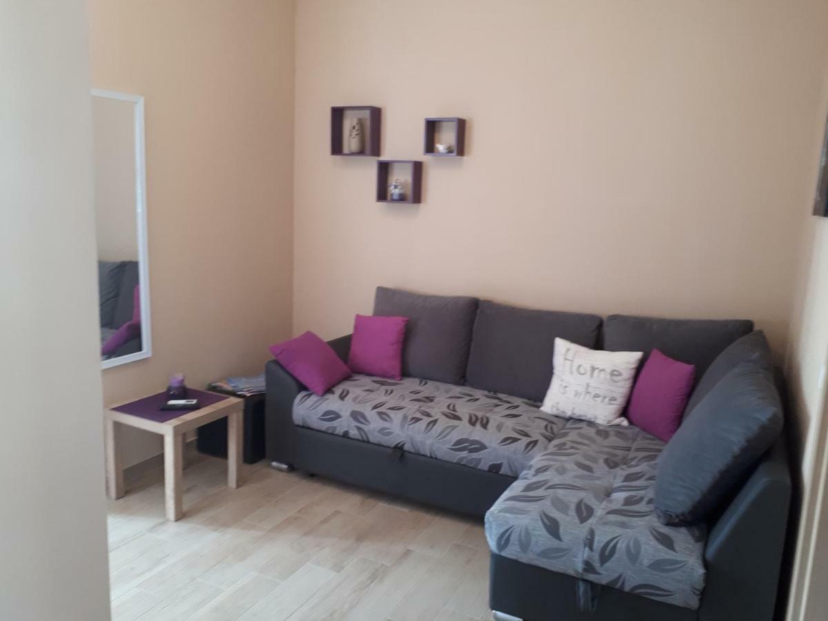 Apartments Lavanda - Free Parking And Grill Jezera Kültér fotó