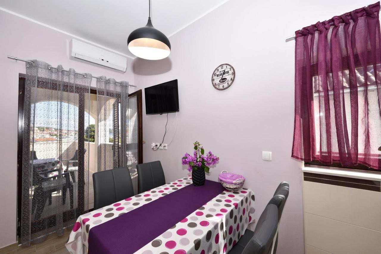 Apartments Lavanda - Free Parking And Grill Jezera Szoba fotó